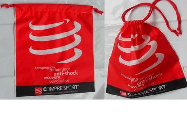 Aangepaste favoriete Vrouwen/convenie NVU/feestelijke rode/drawstring plastic zakken voor giften/kleding, kleren.