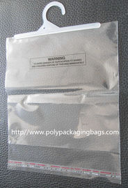 Witte Embleem Gedrukte Plastic Giftzakken met Handvatten/Bodemhoekplaat