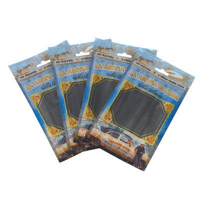 Op maat gemaakte luxe leren sigarenreisetui met bevochtiger Draagbare met ceder gevoerde humidorzak Vochtcontrole Ziplock-zakje