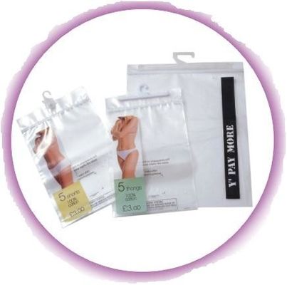 De Polyzakken van het waterbewijs met Hangers/Haak en Ritssluiting voor het Ondergoed van Mensen/Kledingstuk