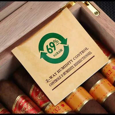Custom Kleur Sigaren Humidor Zakken Middelgrote Opties Voorzien van Binnenin Vochtigheidsblad Zorgt voor Versheid en Lange Levensduur